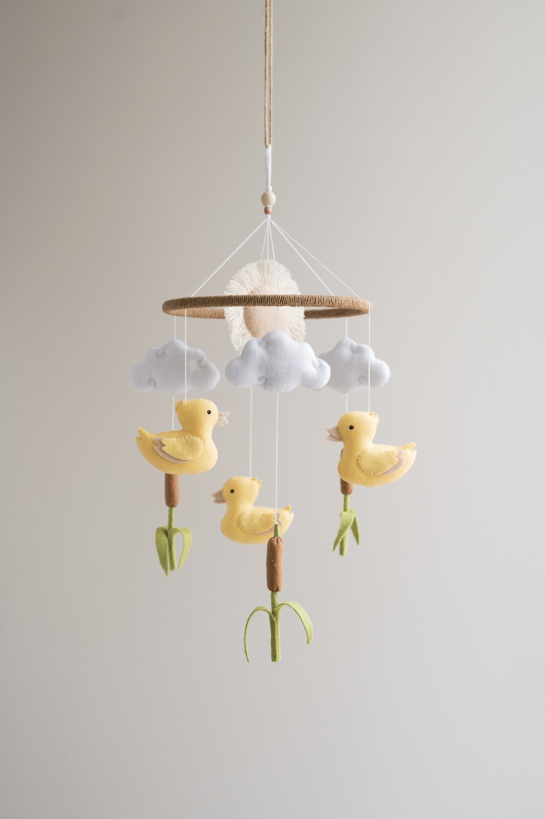 Baby mobile yellow duck, duck pond, lake nursery decor. - 玩具/玩偶 - 环保材料 多色