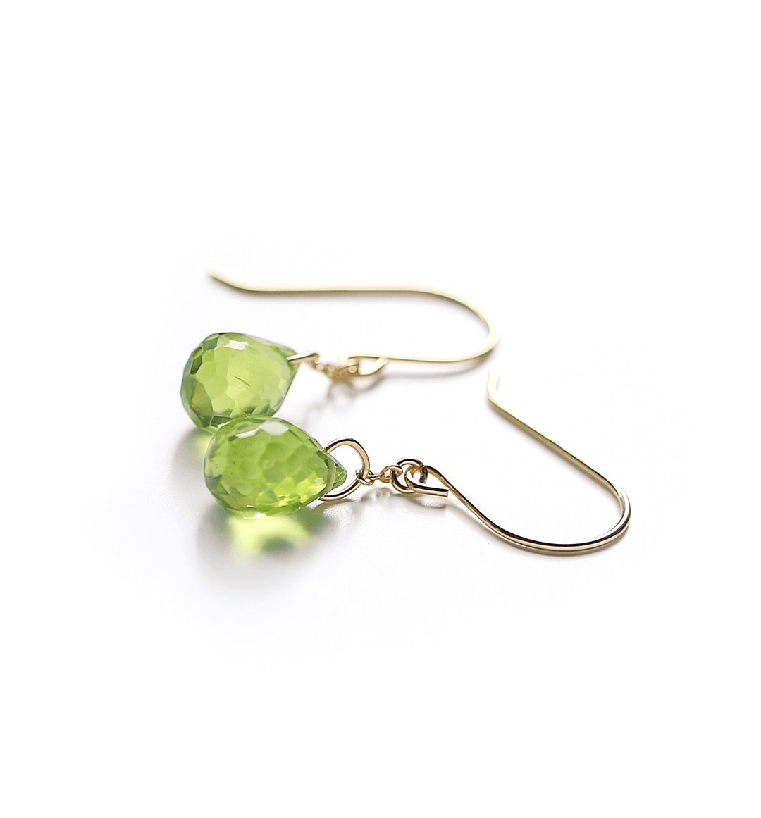 August Birthstone Single Peridot (Briolette Cut) K10 Hook Earrings ~ESPOIR~ - 耳环/耳夹 - 宝石 绿色
