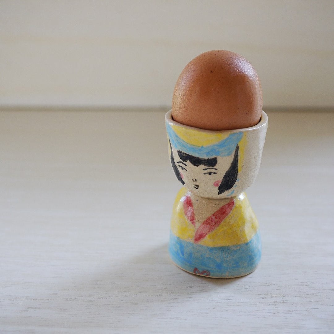 yellow kimono egg stand - 碗 - 陶 黄色