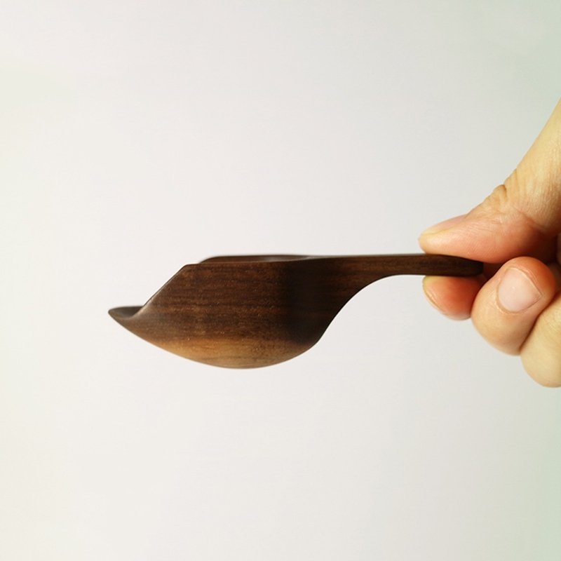 胡桃木手凿河豚小勺 - 餐刀/叉/匙组合 - 木头 咖啡色
