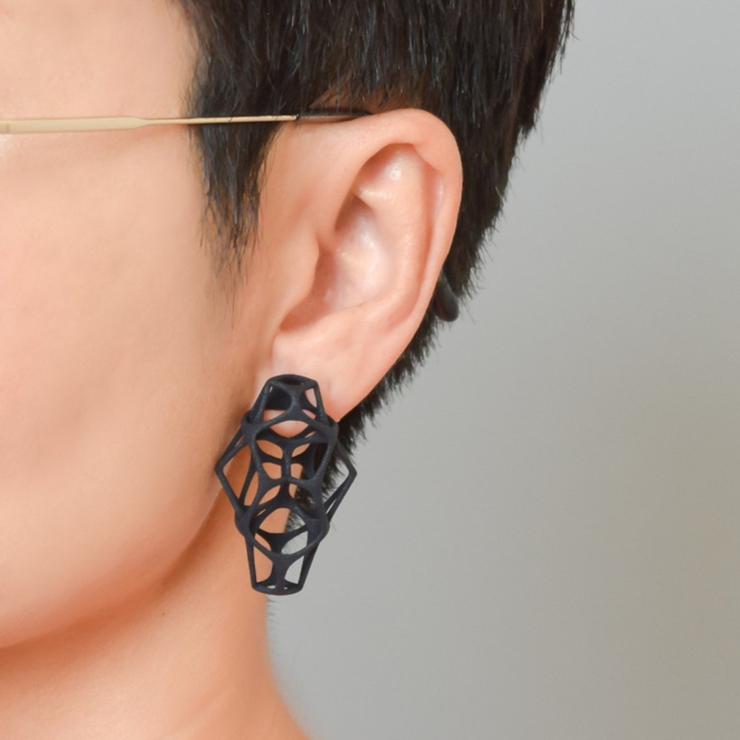 Elf Earrings - 耳环/耳夹 - 其他金属 黑色