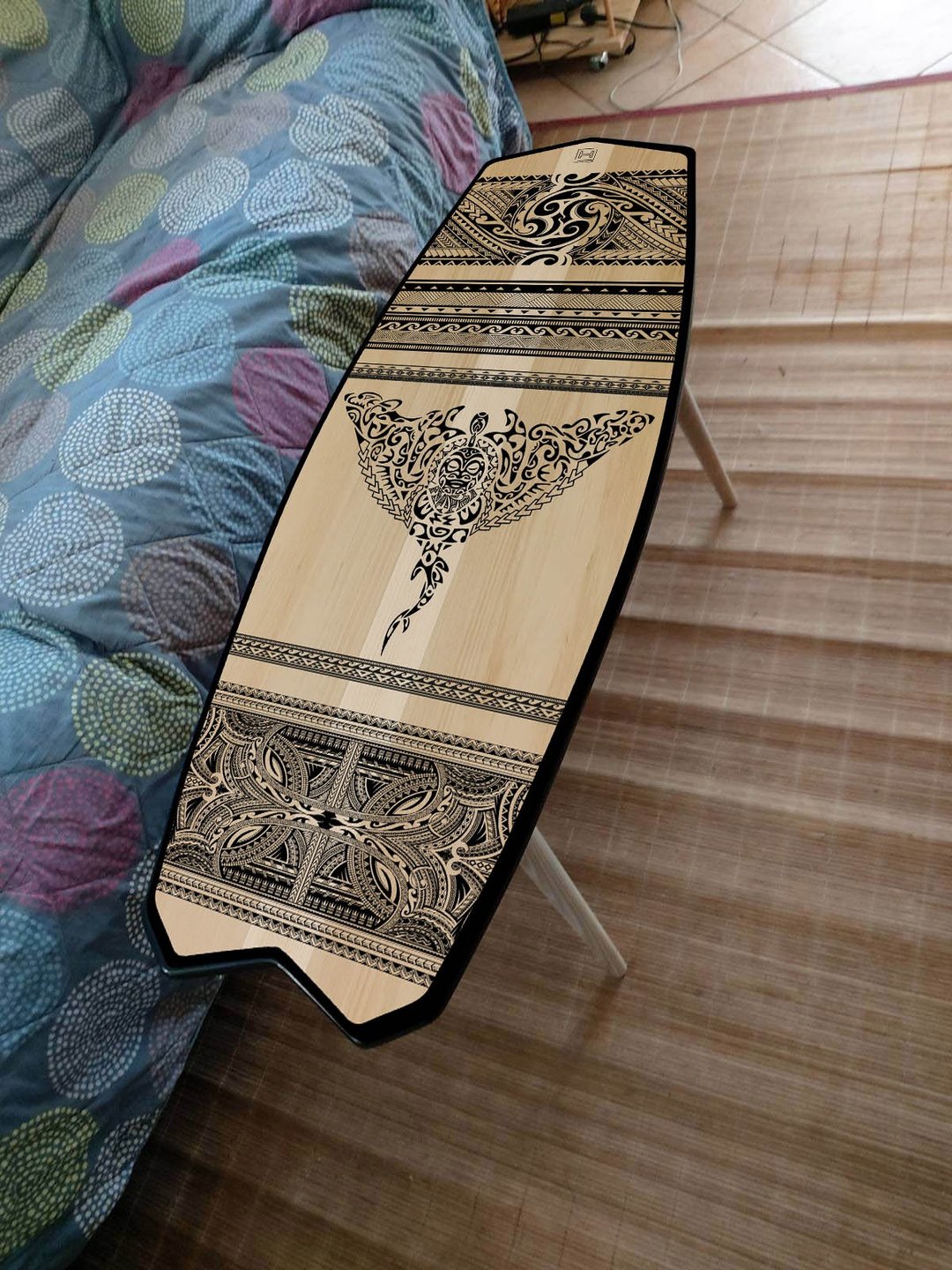 Surfboard Table, Maori, Manta, Surfing gift, Bar Decor, Beach Decor - 其他家具 - 木头 多色