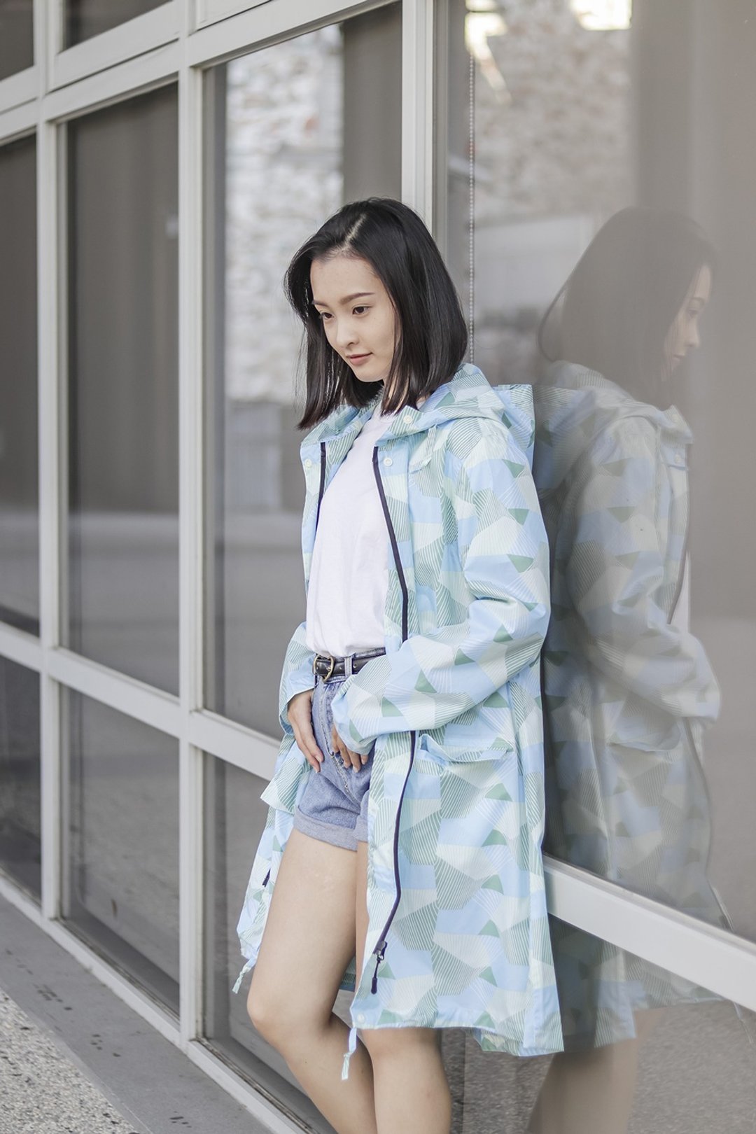 Unni梦幻方块防水风衣 雨衣 raincoat 雨风衣 防风 防拨水 遮晒 - 女装休闲/机能外套 - 防水材质 白色