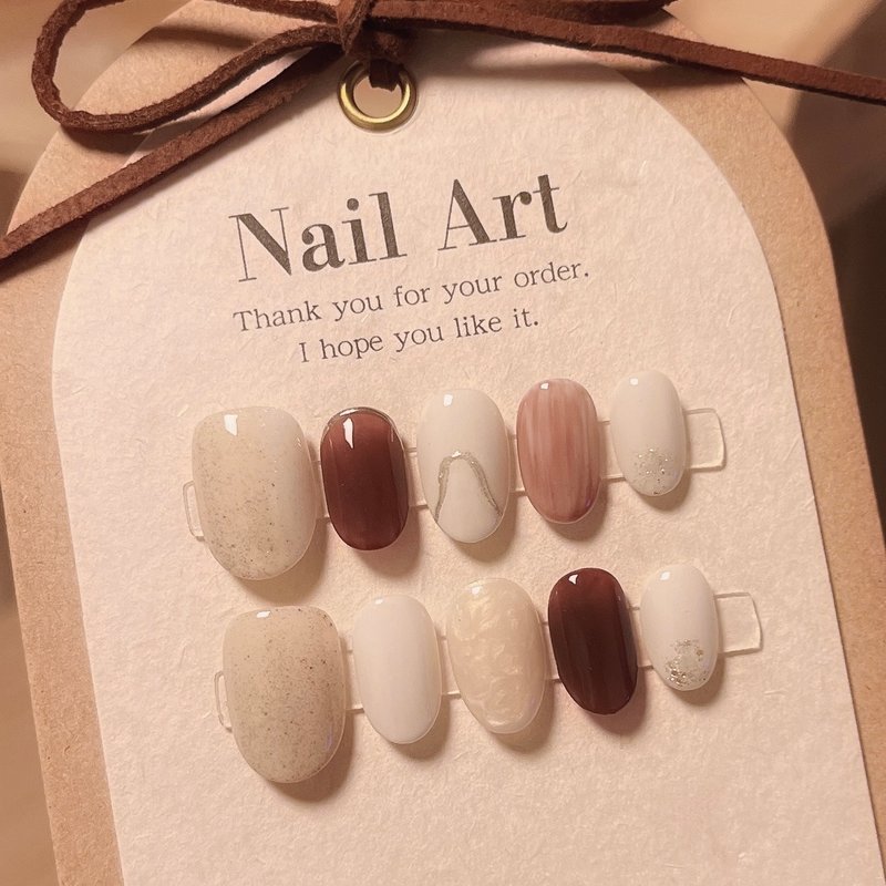 【初秋焦糖贝壳螺纹】 赠送 工具套组 及 透明收纳盒 - 指甲油/指甲贴 - 其他材质 卡其色