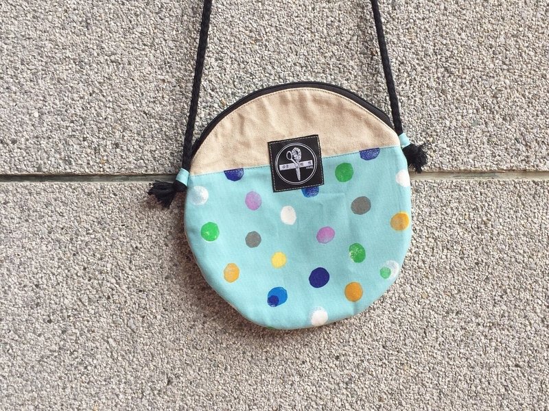 偷偷喊我 / 大饼包-水彩点点（水蓝色） - 侧背包/斜挎包 - 其他材质 蓝色