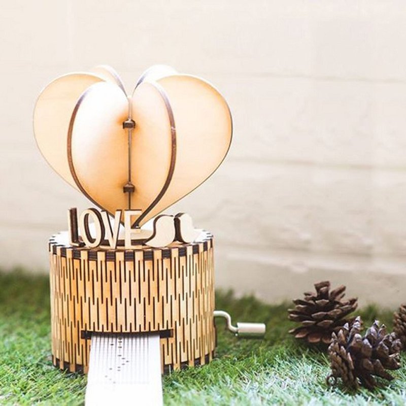 手工制作 自家设计 木制手摇音乐盒 - 心形 生日礼物 自编音乐 - 摆饰 - 木头 咖啡色