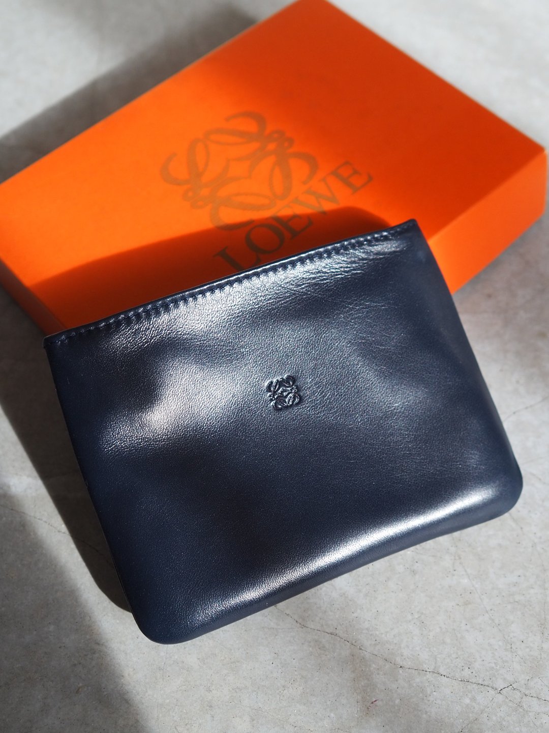 【 日本二手名牌 】LOEWE 罗威 Anagram 经典缇花 零钱包 古董精品 - 化妆包/杂物包 - 真皮 蓝色