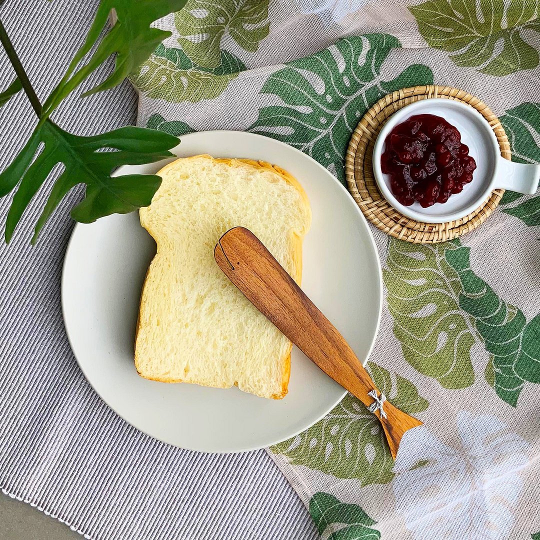 Wooden whale spreader / teakwood / cutlery / butter jam knife / 1 pc - 餐刀/叉/匙组合 - 木头 咖啡色
