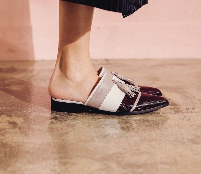 双流苏横带 拼接凉拖鞋 酒红 - 拖鞋 - 真皮 红色