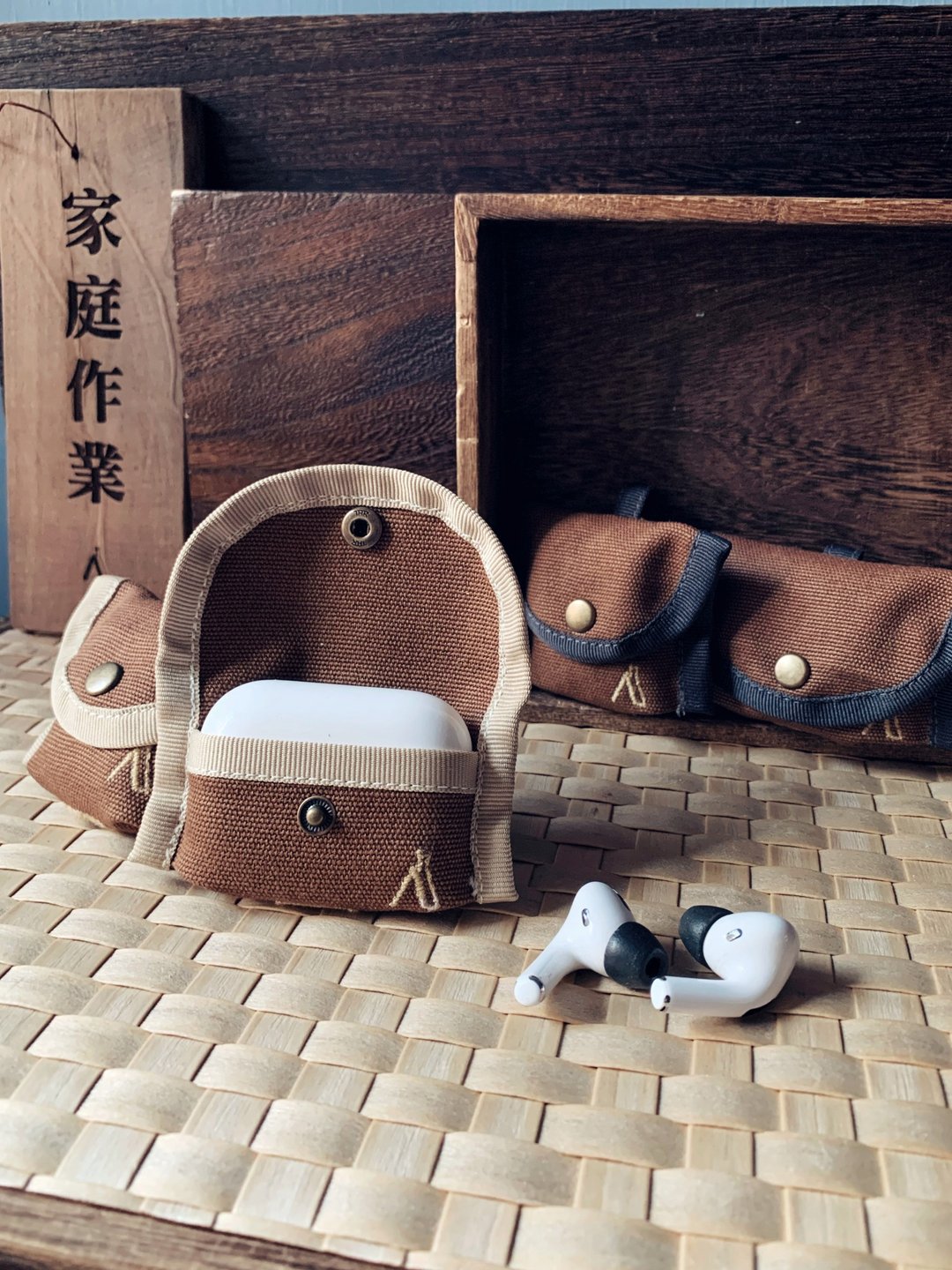 帆布AirPods / AirPods Pro 套 (深啡色) - 其他 - 棉．麻 