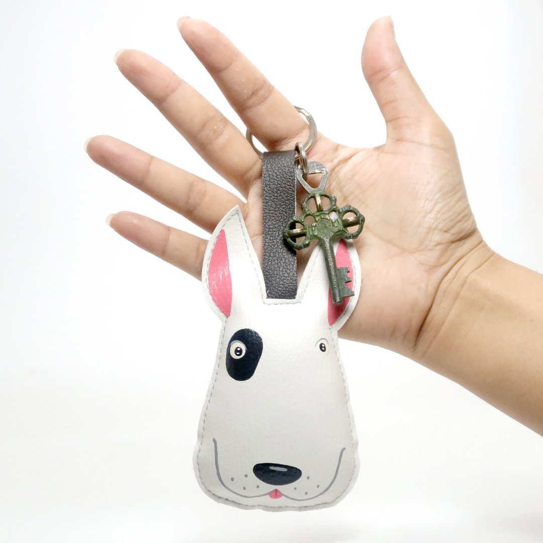 【雙11折扣】Bull terrier keychain, gift for animal lovers add charm to your bag. - 吊饰 - 人造皮革 白色