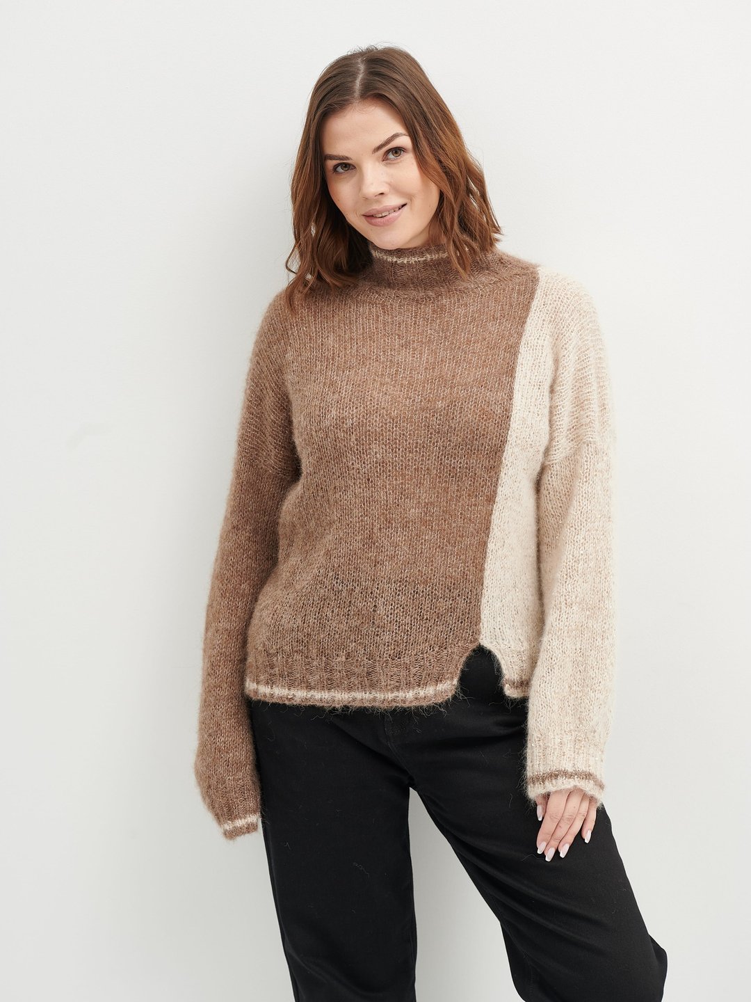Women knitted sweater. Beige-brown colour. Limitted collection LoreLeya. - 女装针织衫/毛衣 - 其他材质 咖啡色