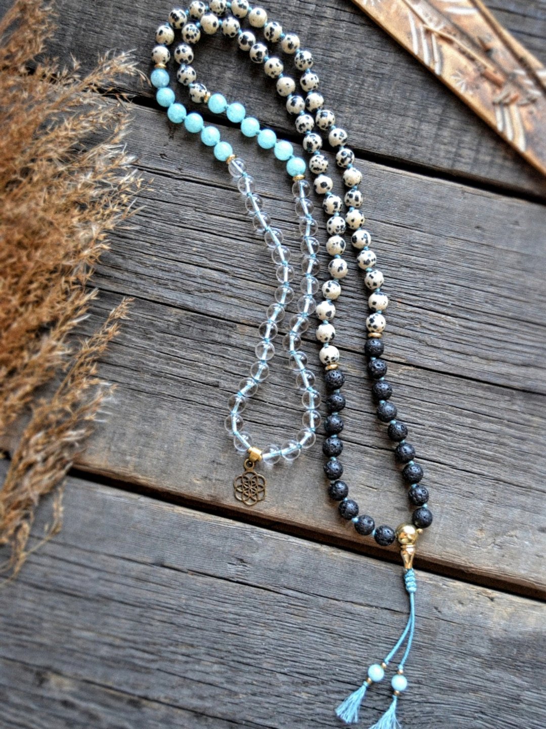Rosary from Quartz and Dolmatian Jasper, Volcanic Lava Mala for Meditation 108 - 项链 - 铜/黄铜 蓝色