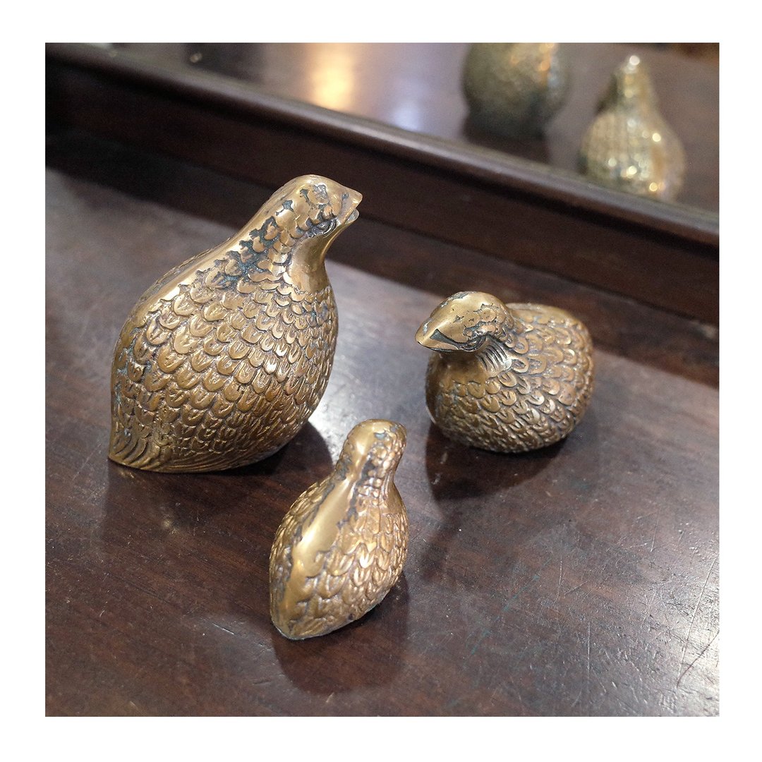 加拿大老件。黄铜制鹌鹑 Quail 三件。约 1970-1980.摆饰。收藏品摆件 - 摆饰 - 铜/黄铜 