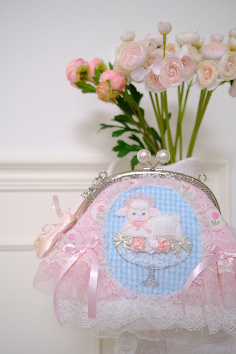 甜点芭蕾小羊口金包 - 侧背包/斜挎包 - 棉．麻 粉红色