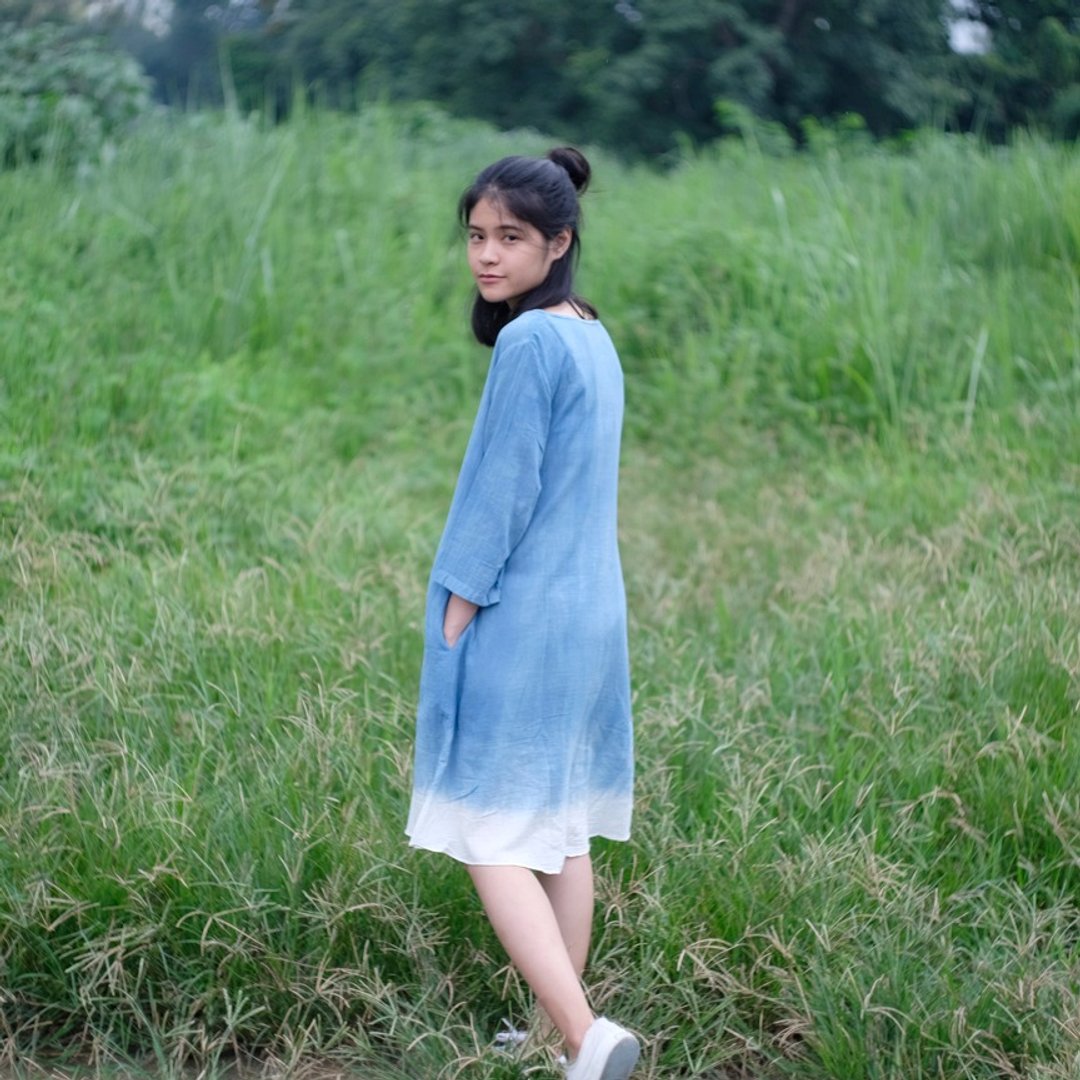 linnil: ombre indigo dress - natural dye/cotton - 洋装/连衣裙 - 棉 蓝色