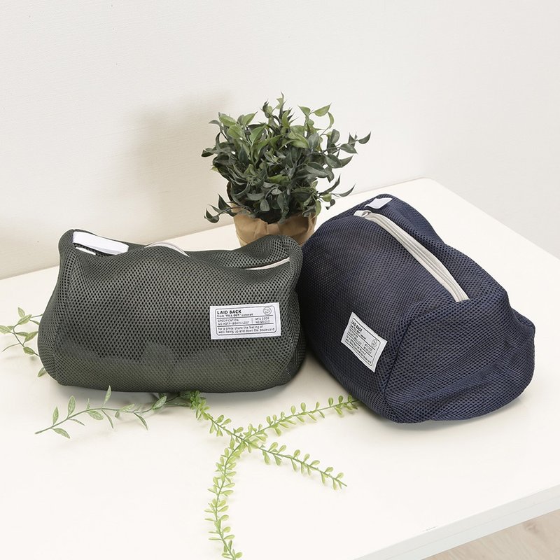 日本FUJI BOEKI LAID BACK 筒型行李洗衣两用收纳袋-2色可选 - 化妆包/杂物包 - 聚酯纤维 多色