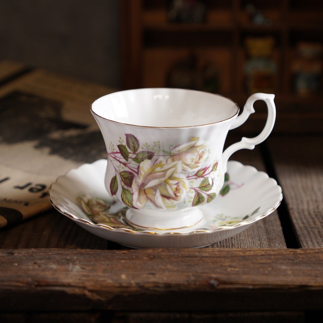 1950英国Richmond白玫瑰描金骨瓷茶杯/咖啡杯组 - 茶具/茶杯 - 瓷 多色
