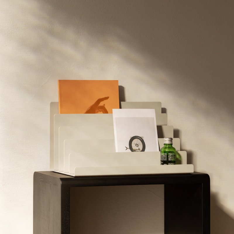 ISO Organizer M | 金属桌上型收纳架 | 浅灰 - 收纳用品 - 其他金属 灰色