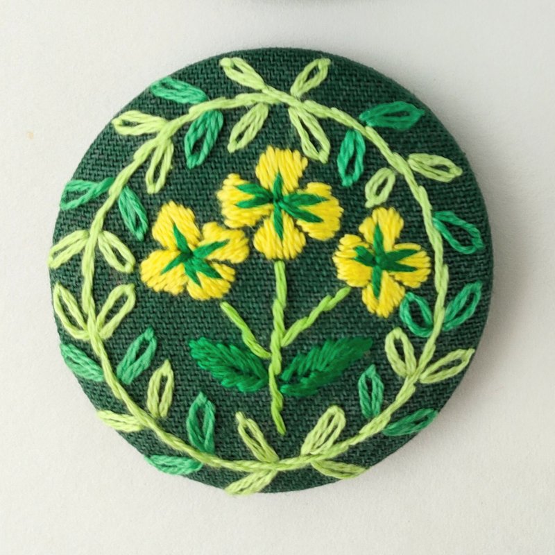 叶片花环与黄色小花刺绣胸针 或 刺绣发带 - 胸针 - 棉．麻 绿色