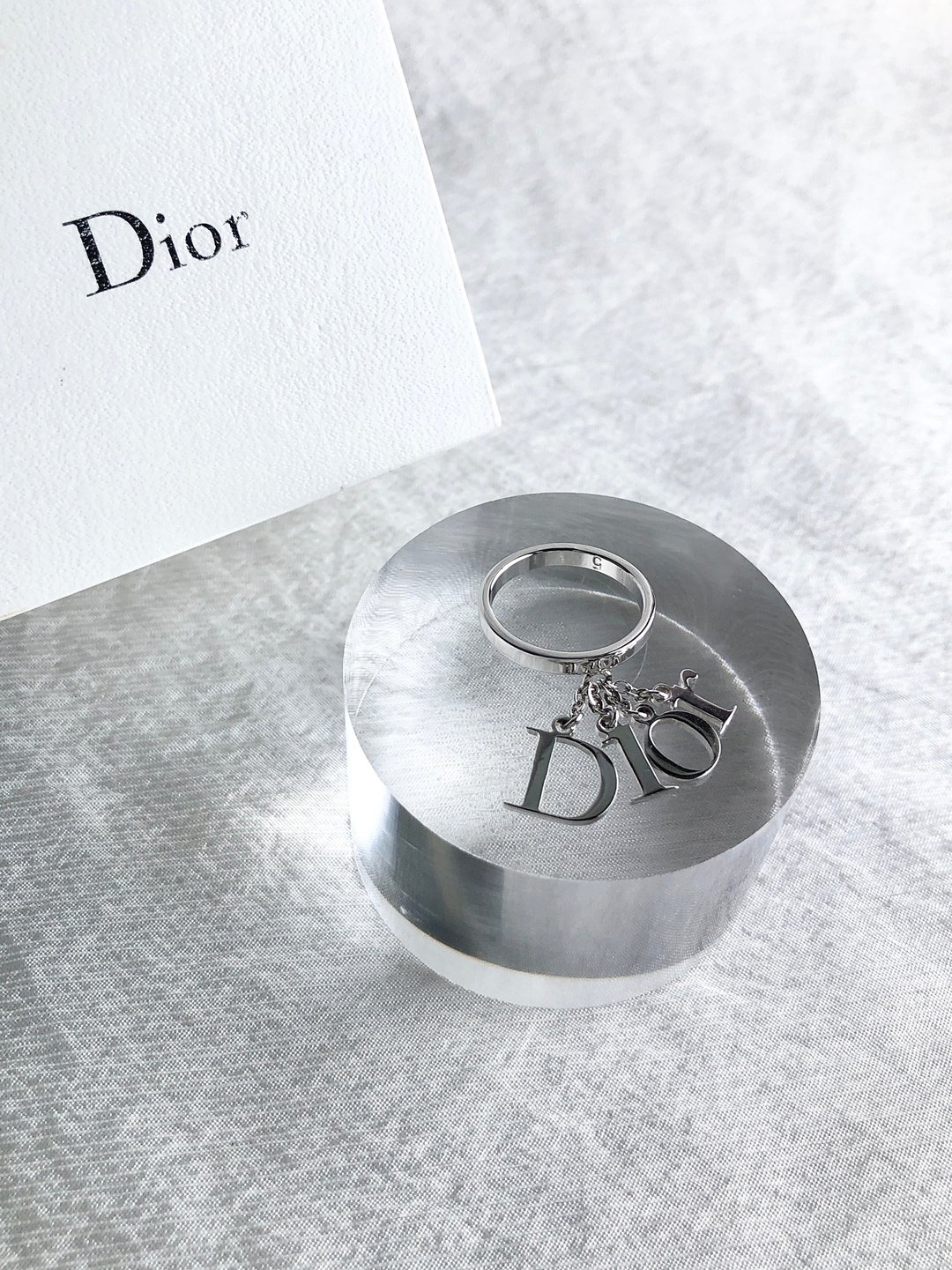 【VintageShop solo 日本直送中古包专卖店】Christian Dior 迪奥 戒指 银色 标志 吊饰 vintage 古董 enmvv4 - 戒指 - 其他材质 银色