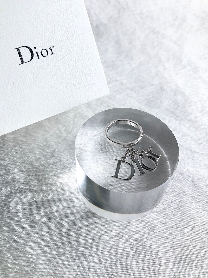 【日本直送 名牌中古包】Christian Dior 迪奥 戒指 银色 Logo 吊饰 vintage 精品 enmvv4 - 戒指 - 其他材质 银色