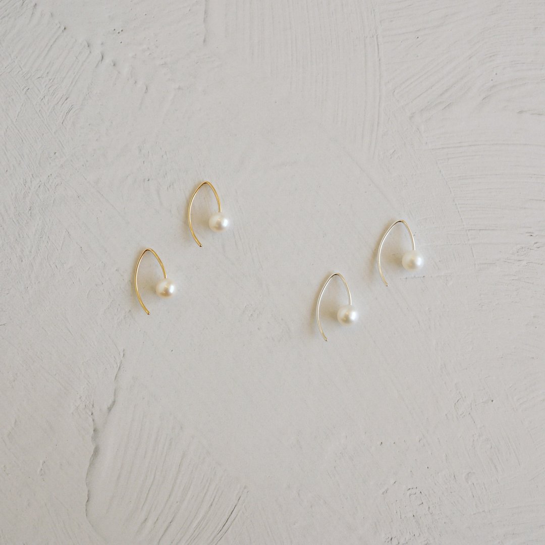 14kgf /Silver925  Freshwater Pearl Hook Earrings - 耳环/耳夹 - 珍珠 白色