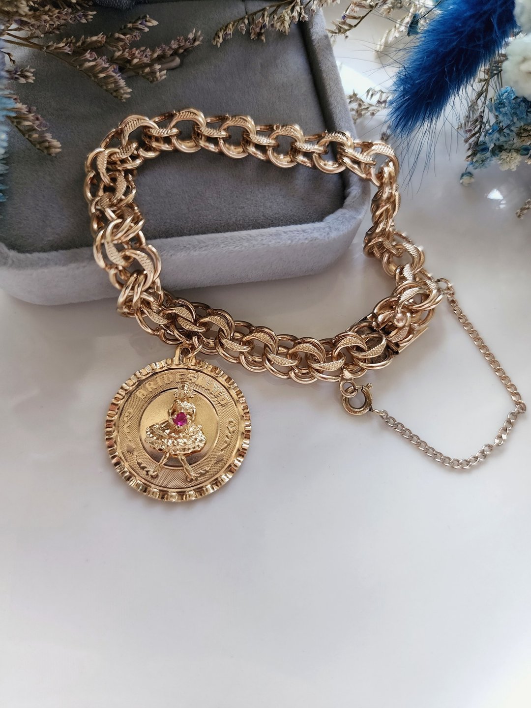 美国西洋古董饰品 / BRIDESMAID圆牌宽版包金手链/复古首饰 - 手链/手环 - 其他金属 