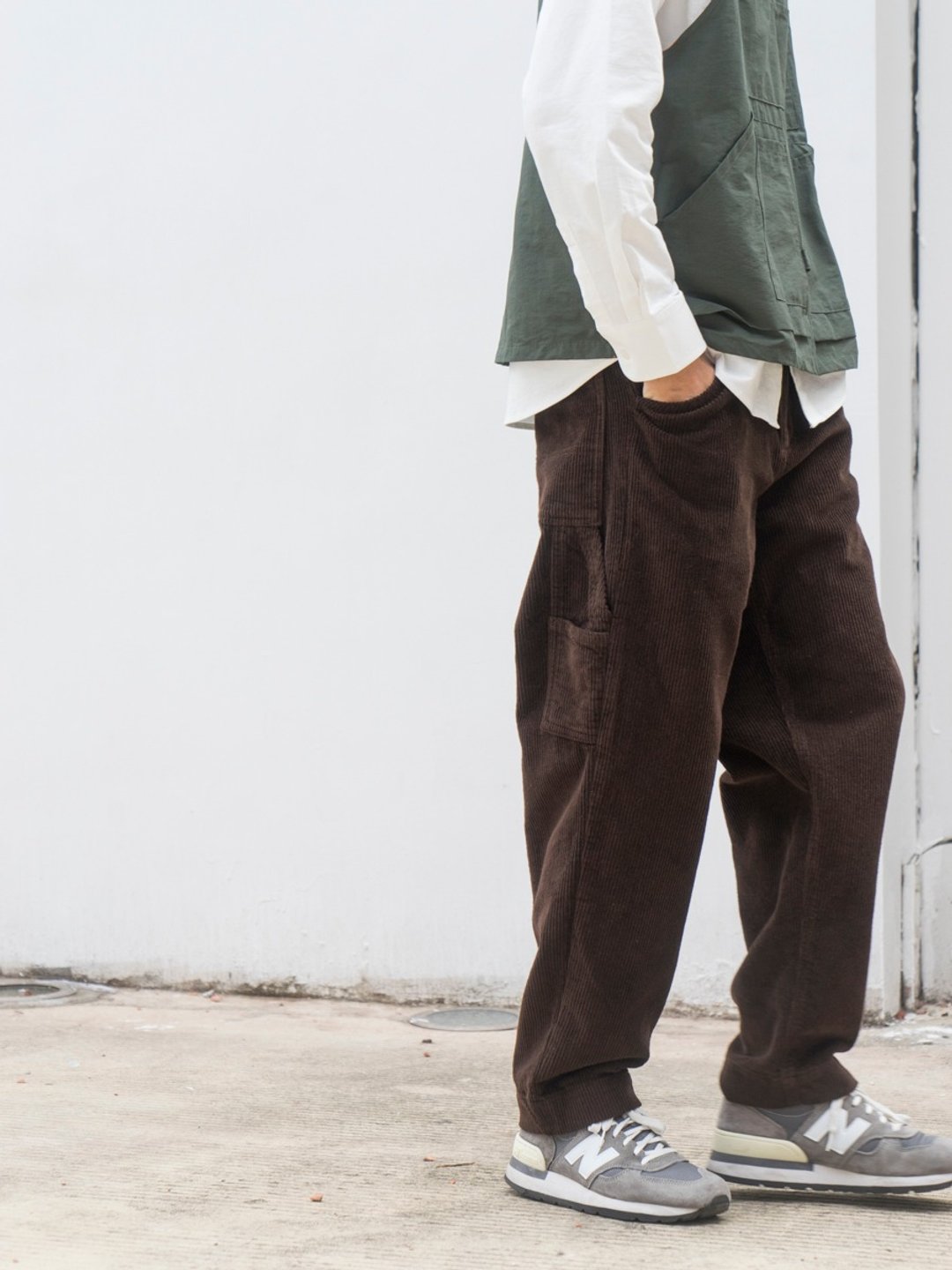 日系休閒燈芯絨褲 復古多袋工裝長褲 冬季保暖百搭單品 corduroy - 男士长裤 - 棉 多色