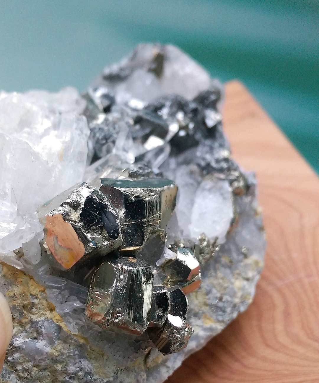 Pyrite 秘鲁产地 黄铁矿 水晶方铅矿共生矿 愚人金 天然矿石 原矿 - 摆饰 - 其他材质 