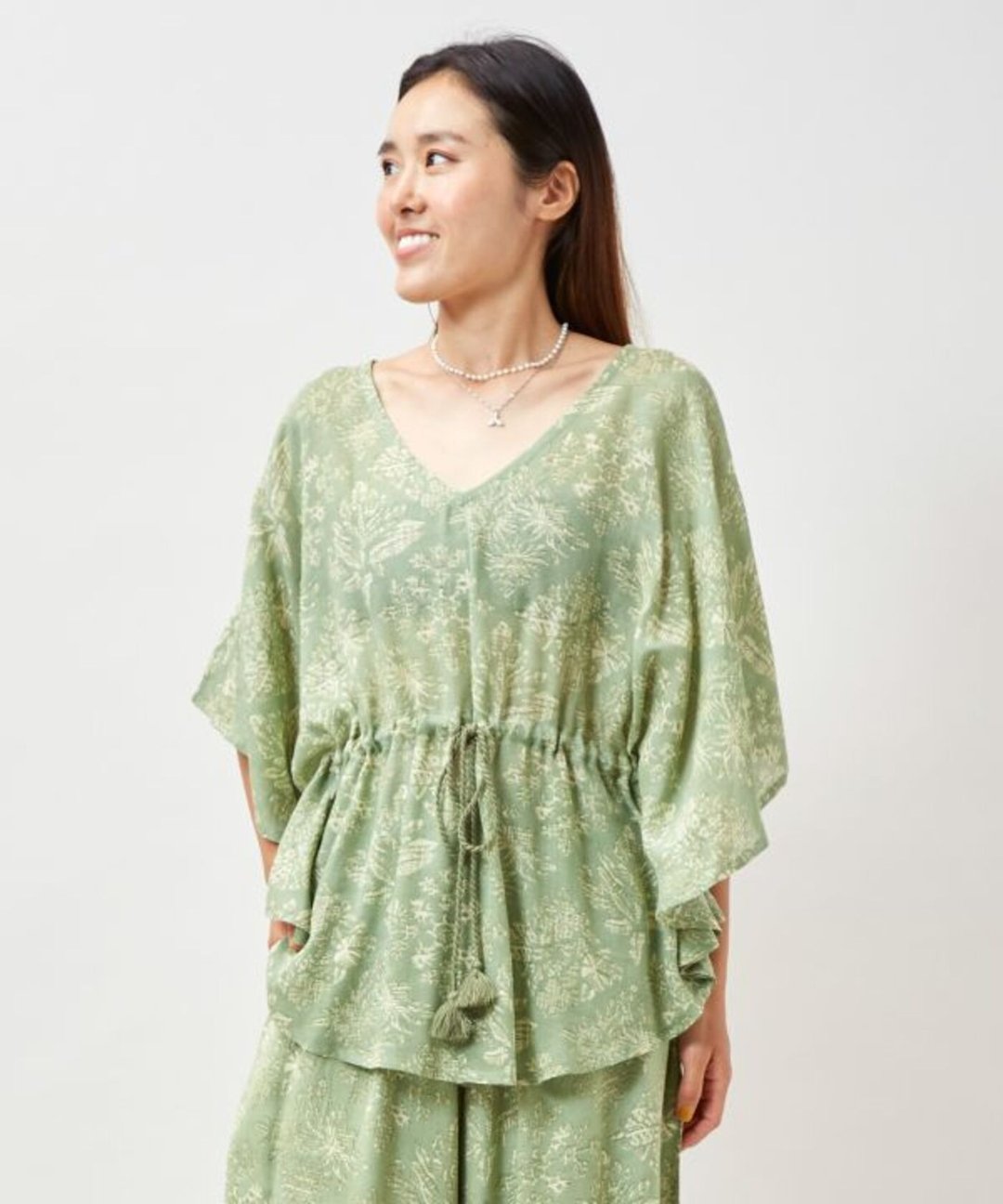 【热门预购】夏威夷流苏绑带上衣 (二色) 4IA-5301 - 女装上衣 - 其他材质 