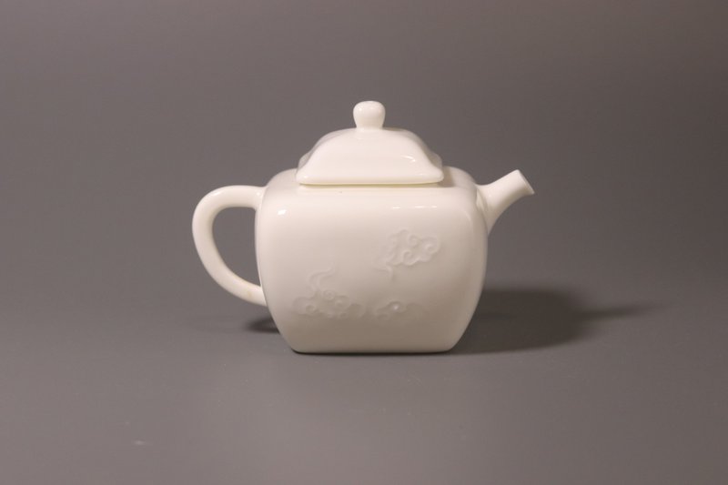敦睦窑 德化模刻印花玉瓷 四方壶 - 茶具/茶杯 - 瓷 白色