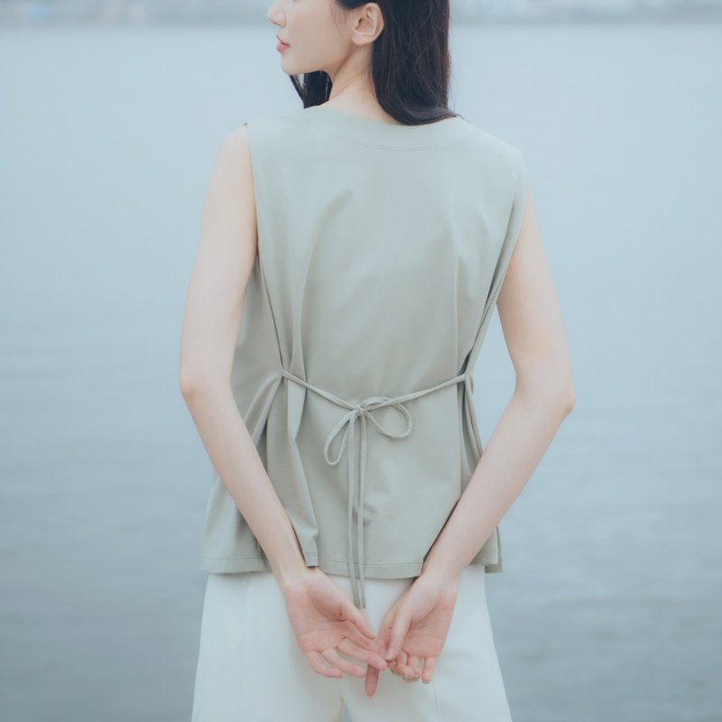 【MACACA】爱她柔软罩衫 - BIE1532 灰绿 - 女装运动衣 - 棉．麻 绿色