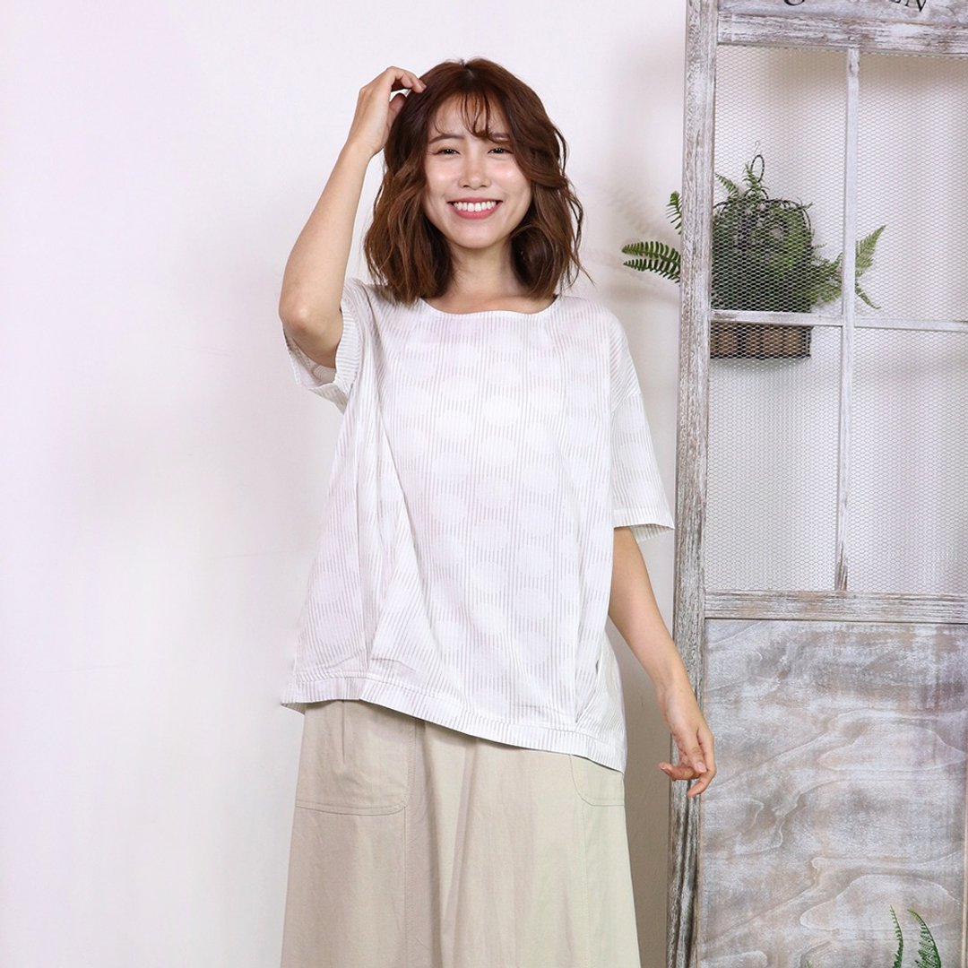 Hana Mokuba 宽松收摆圆点上衣 - 女装上衣 - 其他材质 