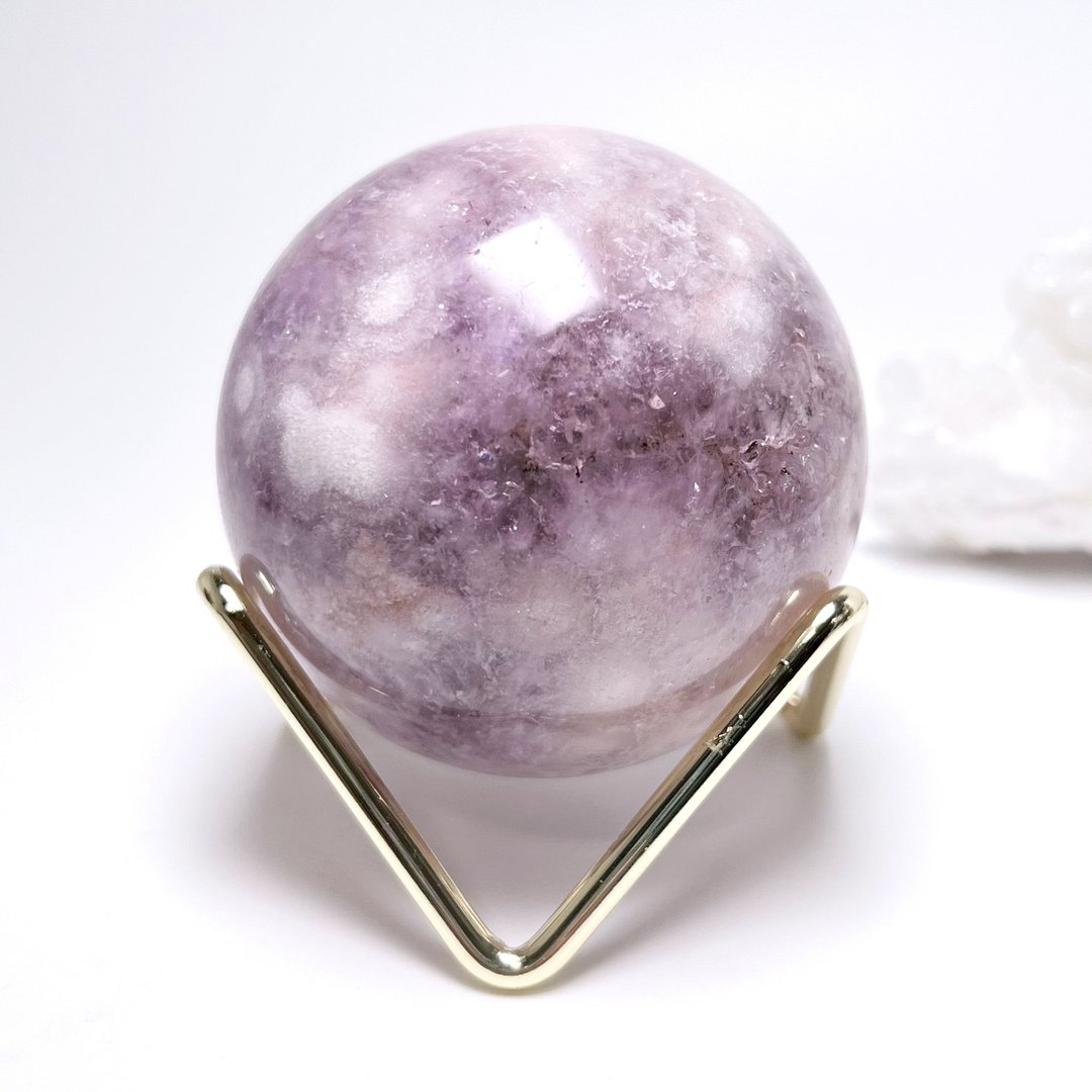 暖柔。水晶球 人缘 桃花 l 紫水晶共生樱花玛瑙球 有晶洞矿皮 l - 摆饰 - 水晶 多色