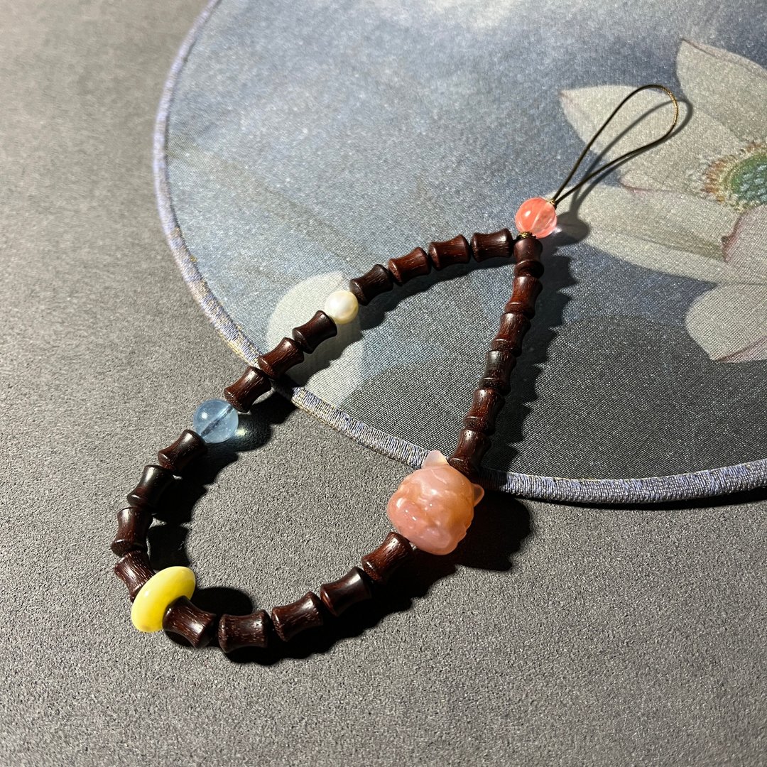 鹿鸣原创 小叶紫檀 盐源玛瑙狐狸 海蓝宝 蜜蜡 珍珠手机链 挂件 - 吊饰 - 木头 