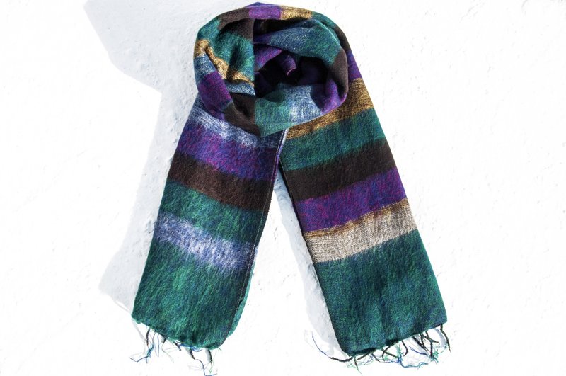 情人节礼物 生日礼物 限量一件 纯羊毛披巾 / boho针织围巾 / 手织围巾 / 针织披巾 / 盖毯 / 纯羊毛围巾 / 纯羊毛披巾 -简约时尚 彩虹条纹世界 - 丝巾 - 羊毛 多色