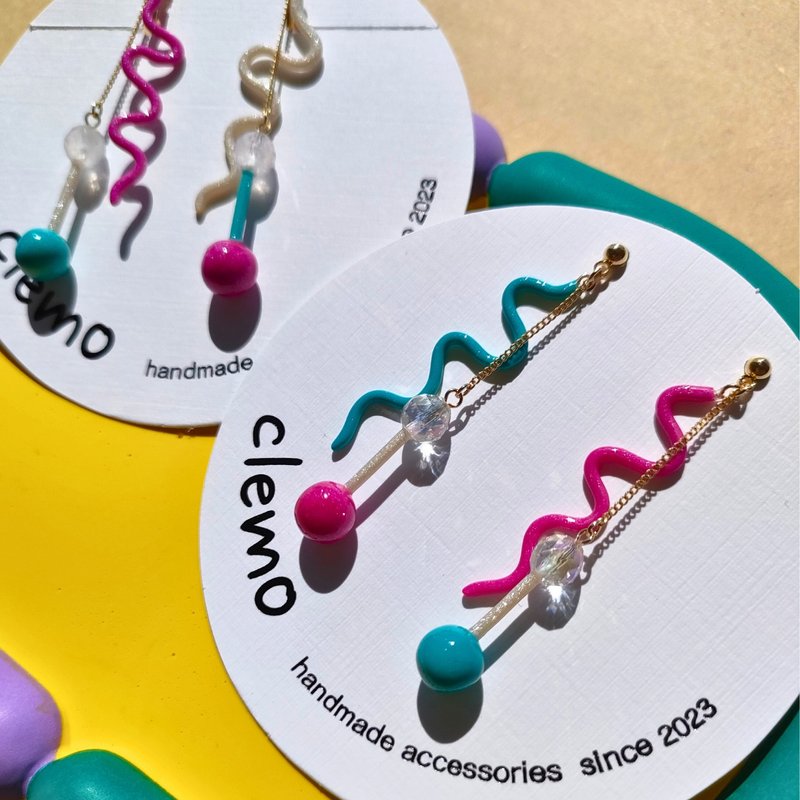 弯曲哑铃 桃红/钴蓝【耳针/耳夹】 - 耳环/耳夹 - 其他材质 多色