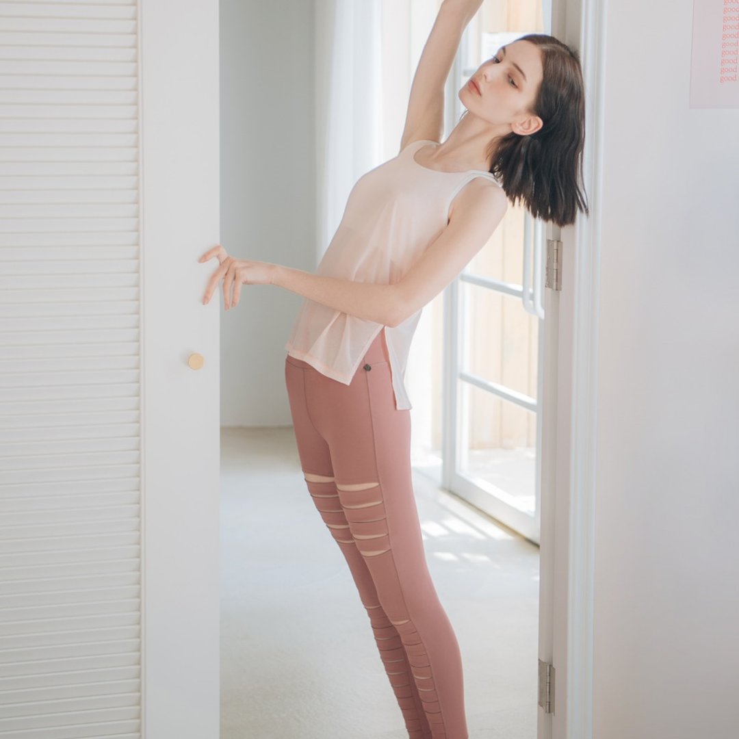 【MACACA】极净凉2IN1背心 - AIE1152 粉肤 - 女装运动衣 - 尼龙 粉红色