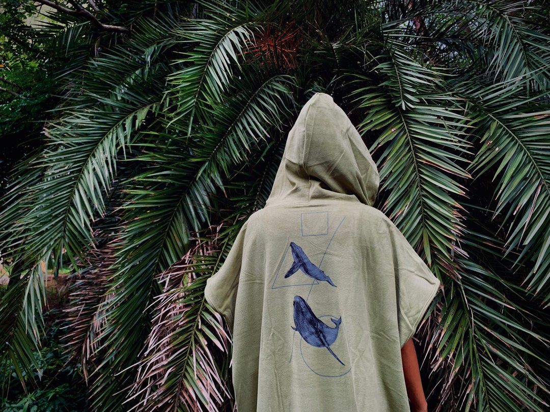 Y ART x Being 大翅鲸毛巾衣- 展示品草地绿 - 中性连帽卫衣/T 恤 - 其他人造纤维 绿色