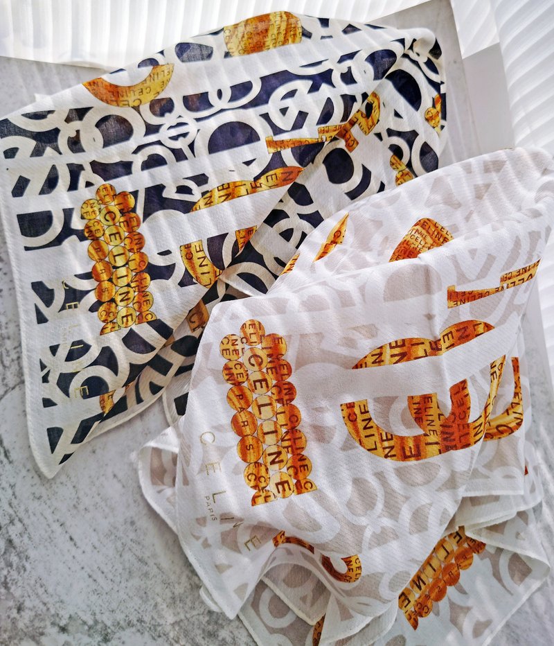 全新未使用 CELINE 金环链条凯旋门 手巾方巾手帕 绑包带围巾丝巾 - 其他 - 棉．麻 白色