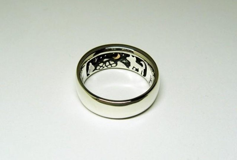 I was looking at the same moon - Dog - Silver ring - 戒指 - 其他金属 银色