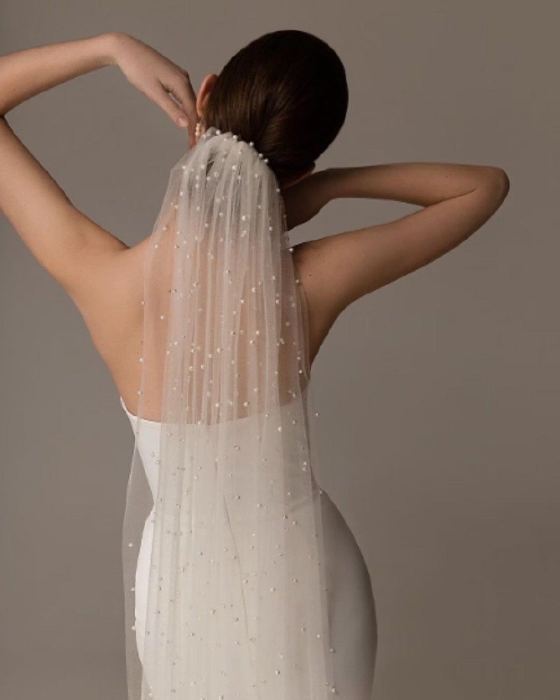 Soft tulle veil with pearls, pearl veil, veil with pearl embroidery, modern veil - 发饰 - 其他材质 白色