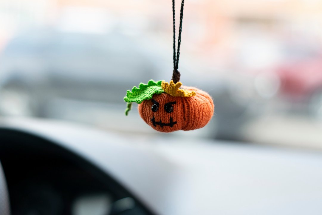 Pumpkin car accessory, rear view mirror charm, Halloween decor, 平安車掛, 针织玩具 汽車用品 - 吊饰 - 棉 橘色