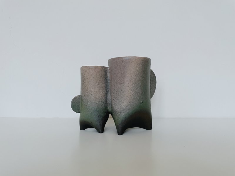 关于那根─双生黑根 - 花瓶/陶器 - 陶 灰色