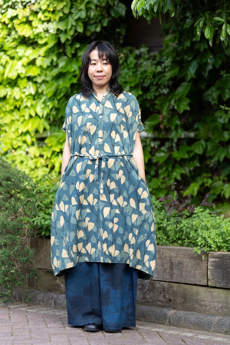 Khadi 圆形洋装 B038 风花草 - 洋装/连衣裙 - 棉．麻 蓝色