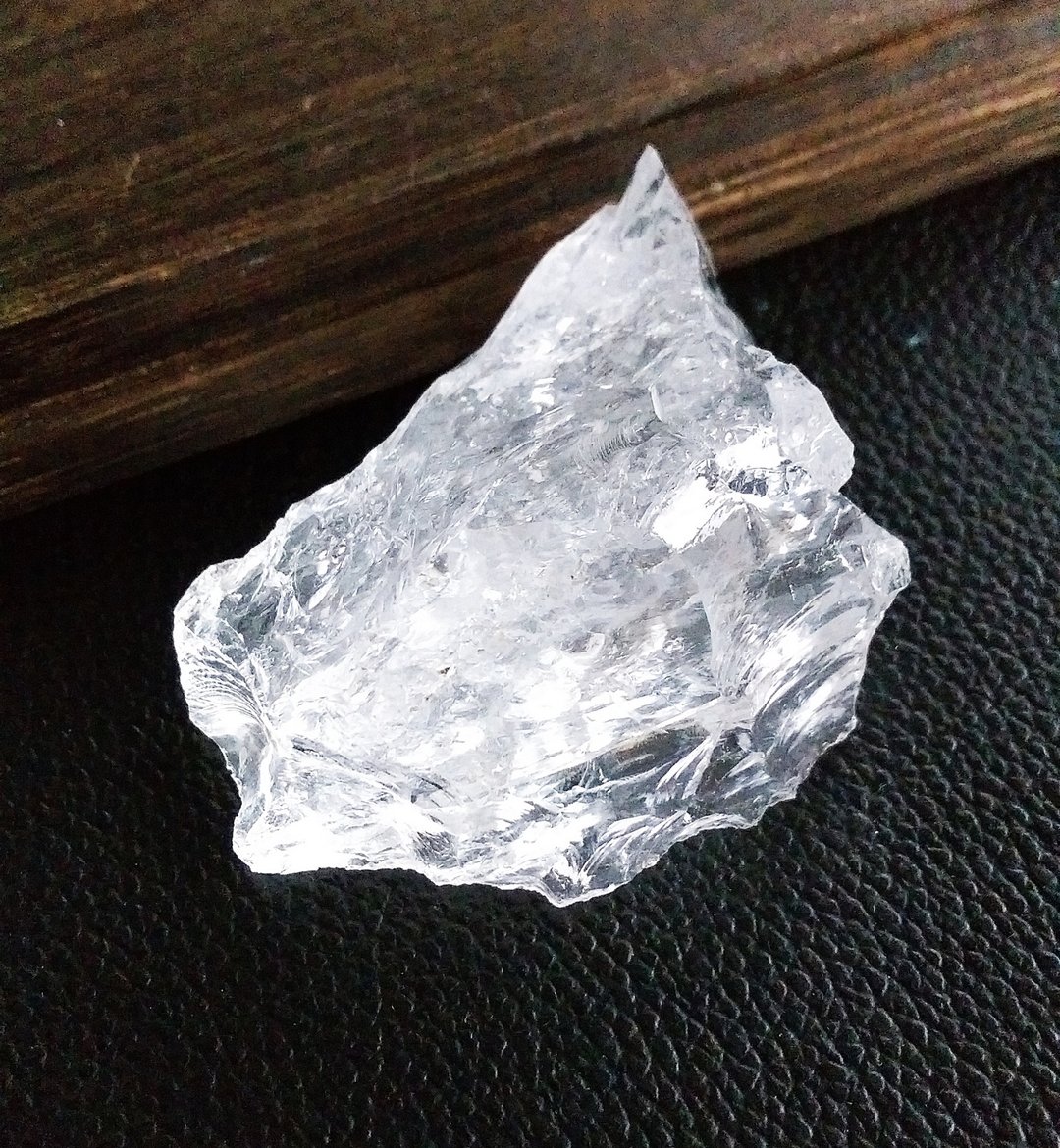 Azeztulite 巴西产地 白阿赛水晶 阿赛斯特莱 天然矿石 原矿 - 摆饰 - 其他材质 