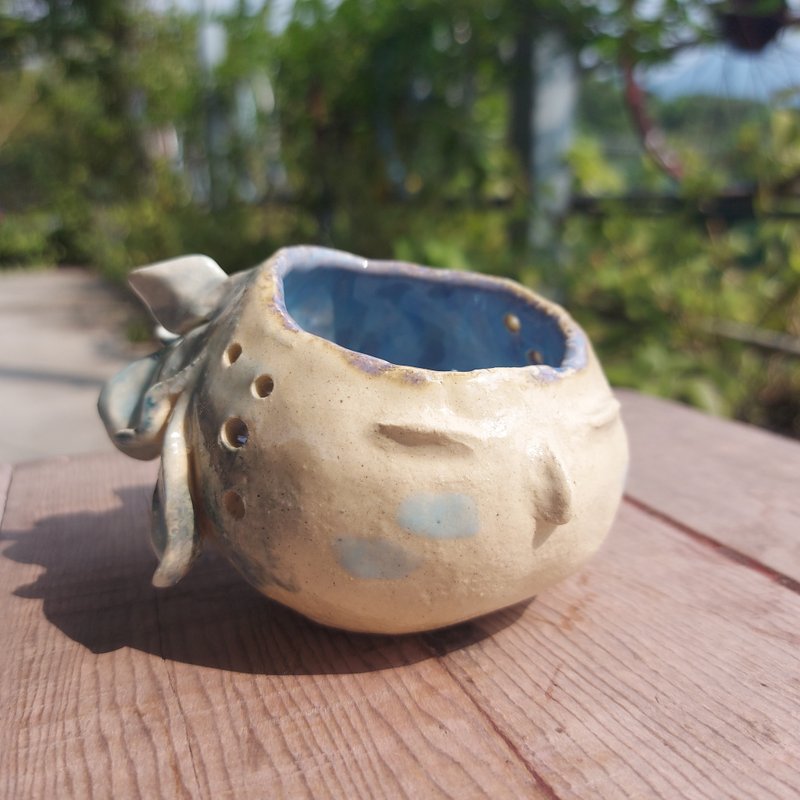 【居家摆饰】海神家族陶瓷摆饰　花器　共两款 - 摆饰 - 陶 蓝色