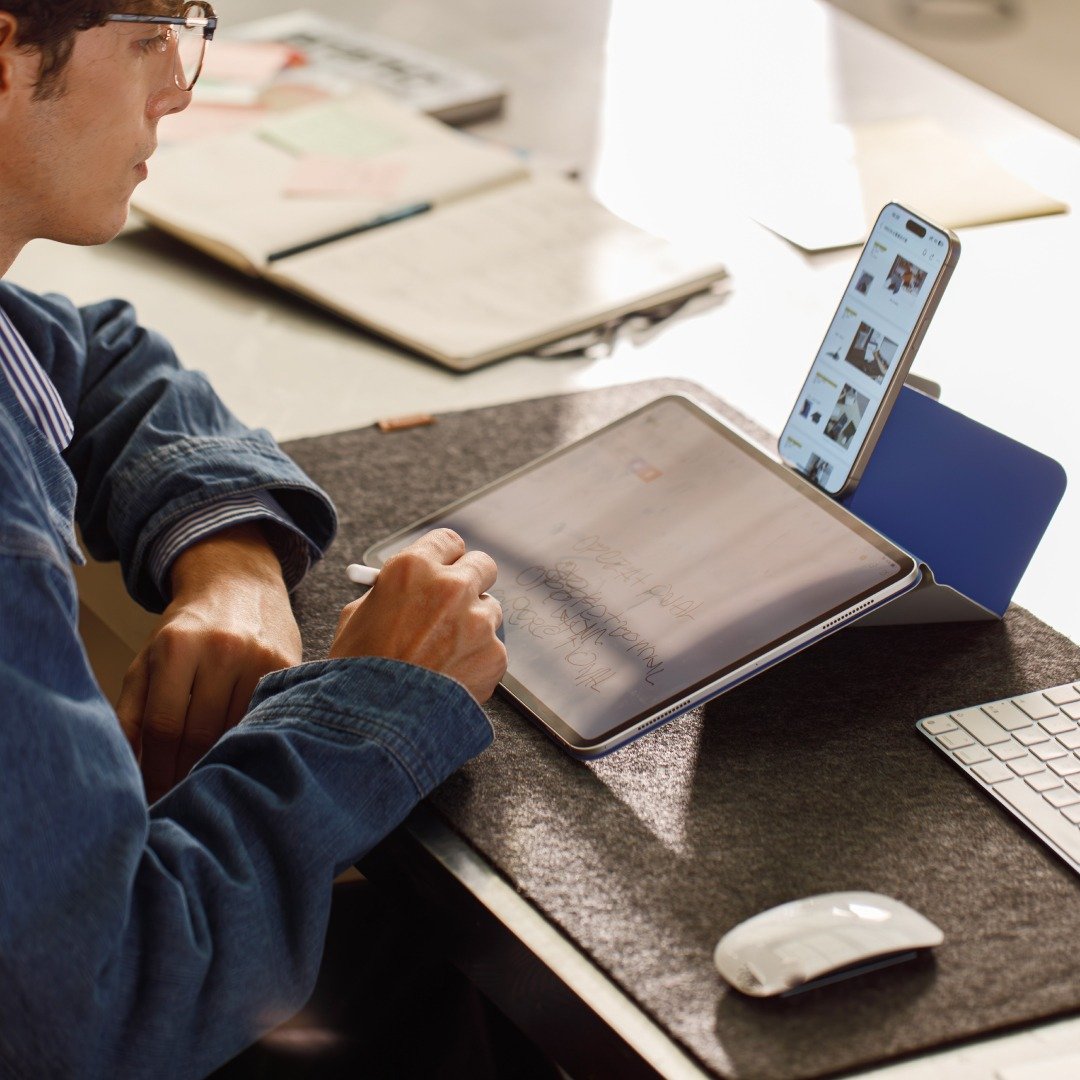 MOFT Dynamic Folio 灵动漂浮支架 iPad Pro 11 寸 (M4、M5) - 手机座/防尘塞 - 其他材质 
