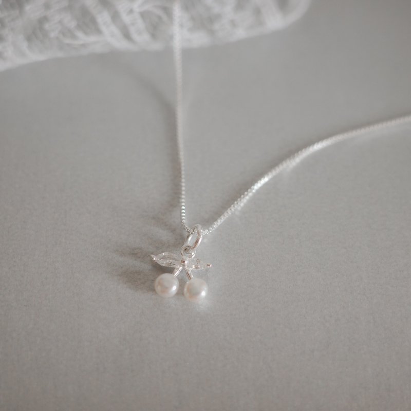 925纯银 珍珠小樱桃项链 天然淡水珍珠颈链 清新饰品 生日礼推荐 - 项链 - 纯银 银色